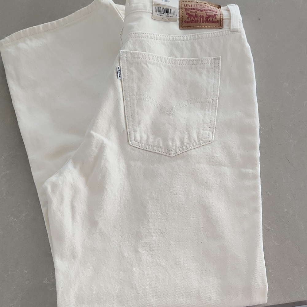 Levi's Women's Crisp White Jeans